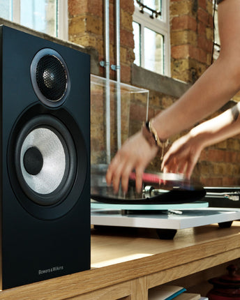 Тонколони Bowers &amp; Wilkins 607 S3