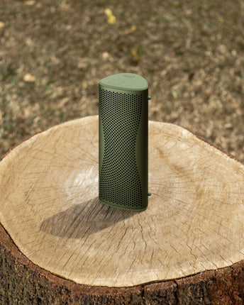 KEF Muo, finisaj Moss Green, fotografie în ambient