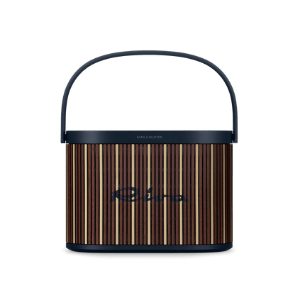 Bang & Olufsen Beosound A5 în finisajul Riva Navy Blue — imagine oficială 1