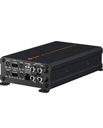 Amplificatorul auto Fosi Audio CA30, cu panoul de conexiuni și carcasa cu aripioare