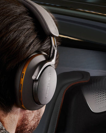 Bowers & Wilkins PX8 McLaren