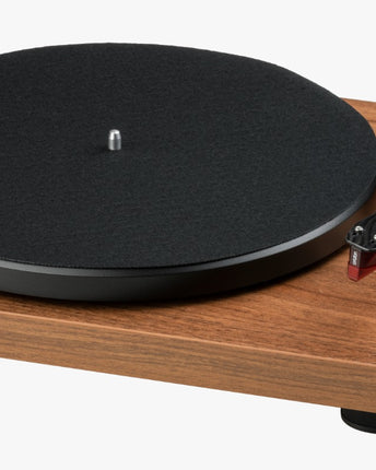 Pro-Ject Debut E Carbon (2M Red)