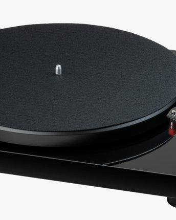 Pro-Ject Debut E Carbon (2M Red)