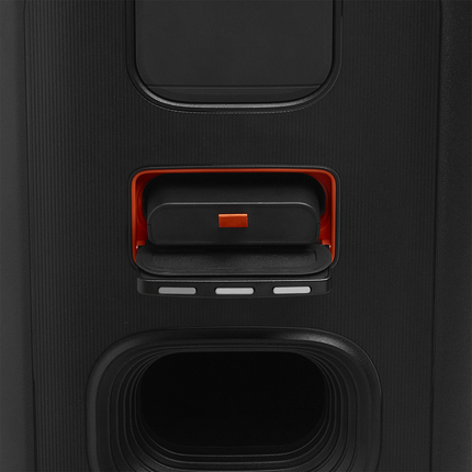 Slotul de acumulator din spatele JBL PartyBox Stage 320, cu Battery 400 introdus