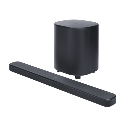 JBL Bar 500MK2 și subwooferul, văzute de sus, în unghi