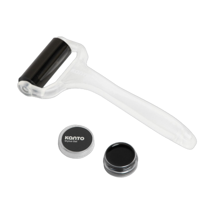 Kit Kanto Audio TT-GKIT: rolă din silicon pentru viniluri și recipient cu gel pentru ac, decupate pe fundal transparent