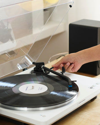 Пикап Audio-Technica AT-LP70XBT