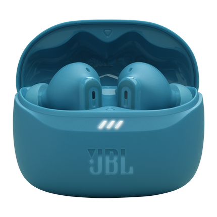 Слушалки JBL Tune Beam 2 (тюркоазено): отворен калъф за зареждане с двете слушалки вътре