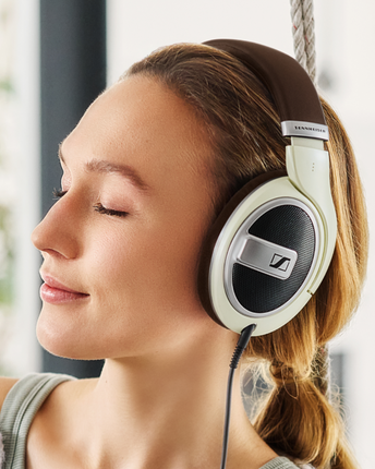SENNHEISER HD 599