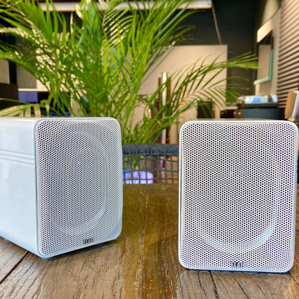 Elac BS 302