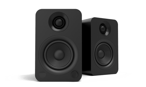 Черни активни тонколони Kanto Audio YU, чифтът под ъгъл