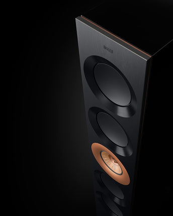 KEF Reference 5 Meta, finisaj High Gloss Black / Copper, fotografie în ambient