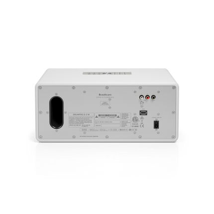 Panoul din spate al Audio Pro D-2 W albă: portul bass-reflex, LINE IN, SUB OUT și mufa de alimentare