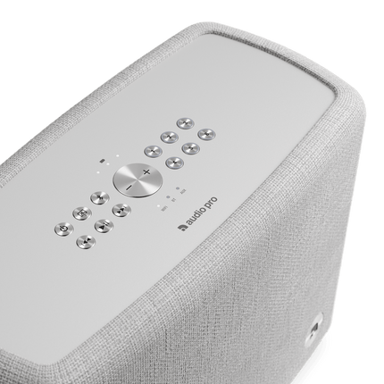 Capacul Audio Pro A15 W gri deschis: butoane de redare, Bluetooth, volum și șase butoane numerotate