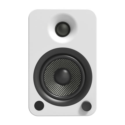 O boxă Kanto Audio YU4 în alb mat, frontal: tweeter cu dom de mătase și woofer Kevlar