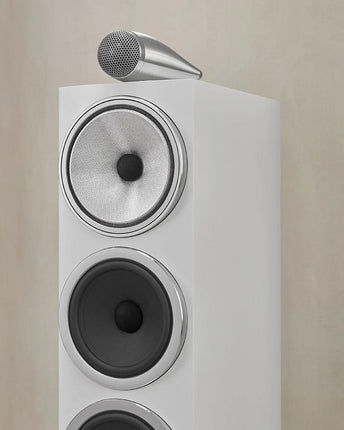 Bowers & Wilkins 703 S3