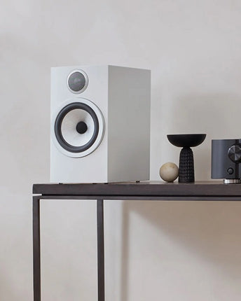 Рафтови високоговорители Bowers &amp; Wilkins 706 S3