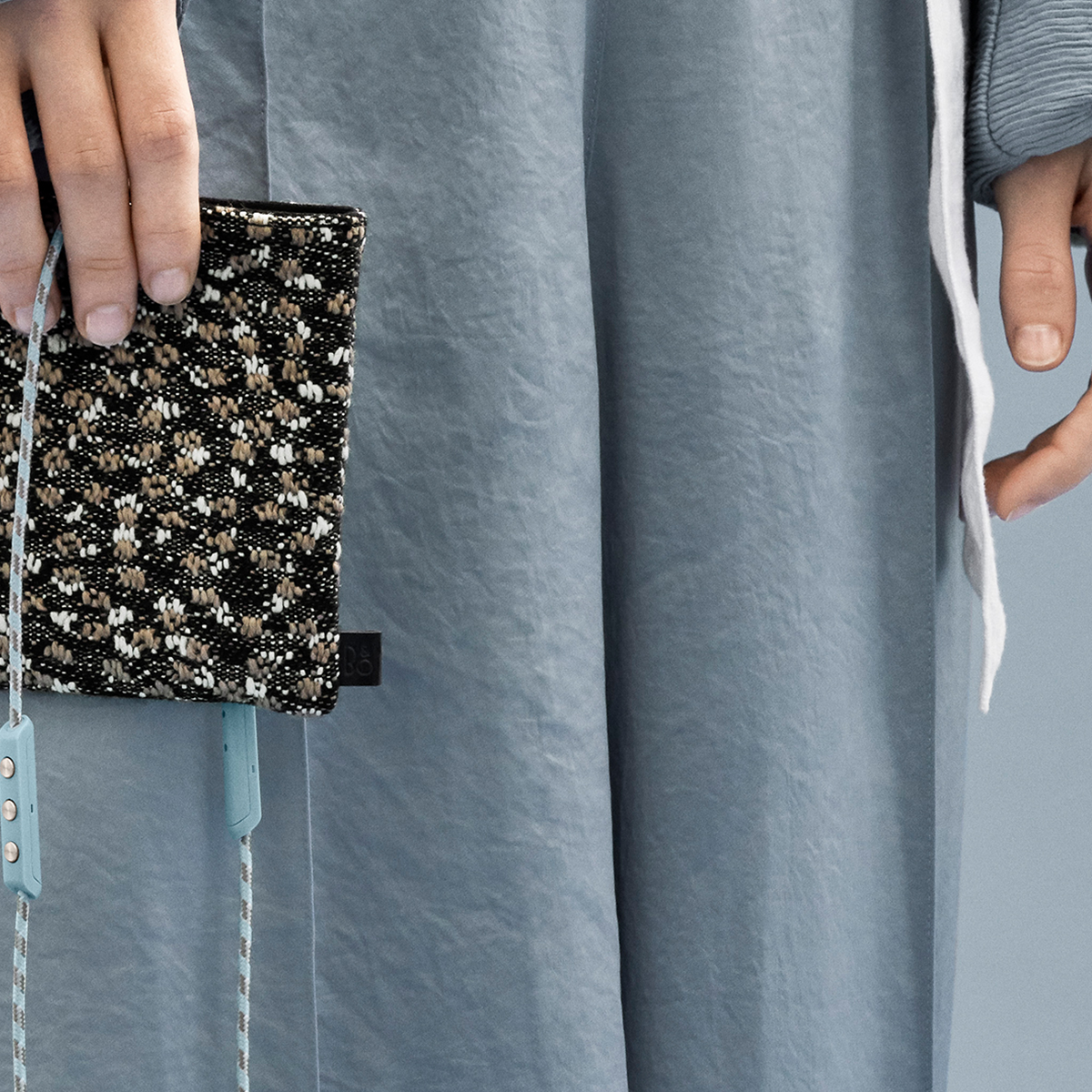Pouch For Earphones — imagine de ambianță.