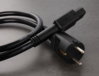 QED XT5 power cable